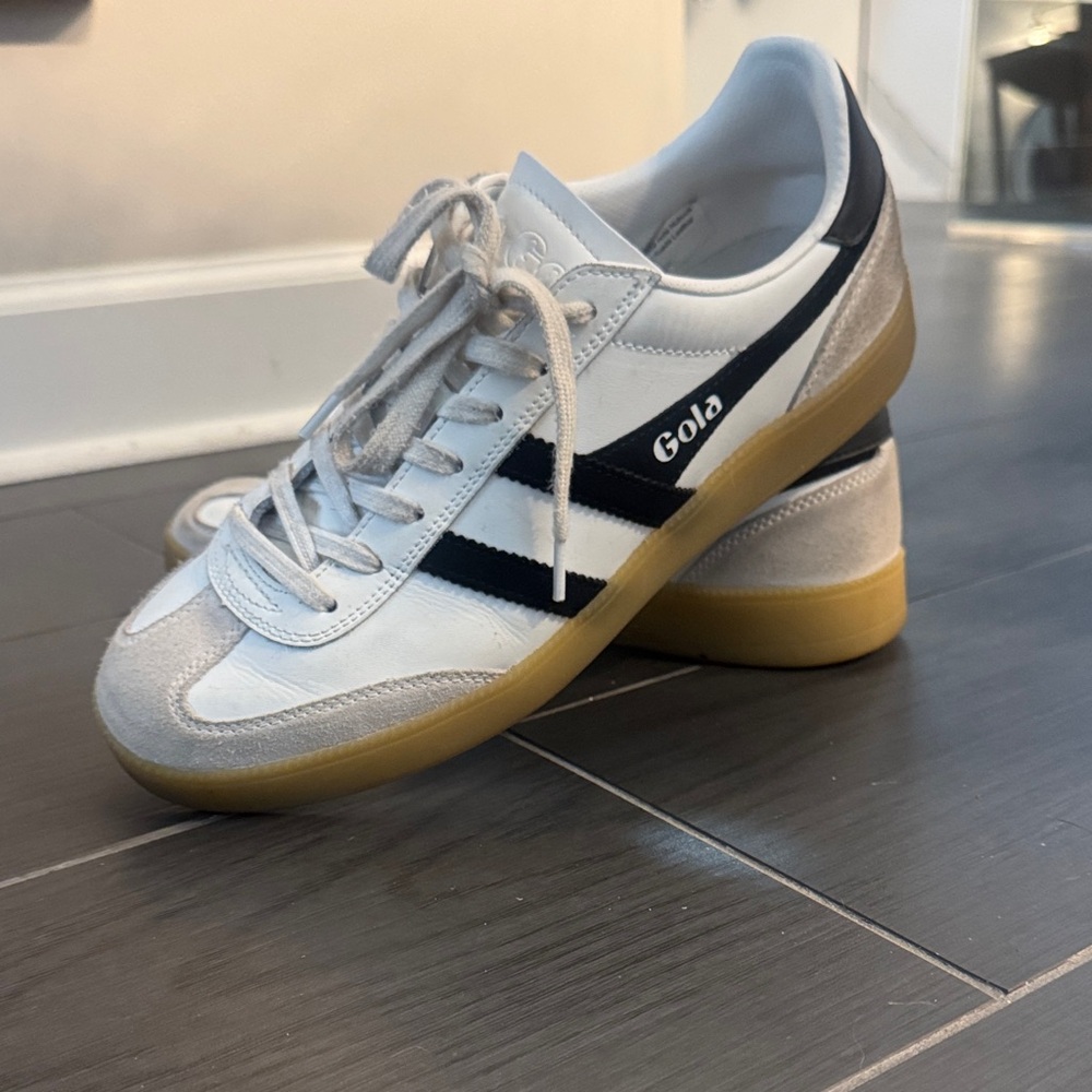 Gola White, Black & Gum Retro-Style Women's Sneakers